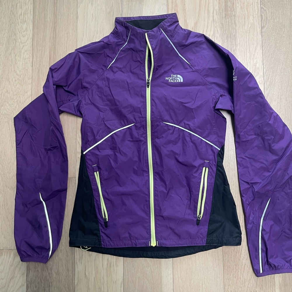 North face wind breaker XS